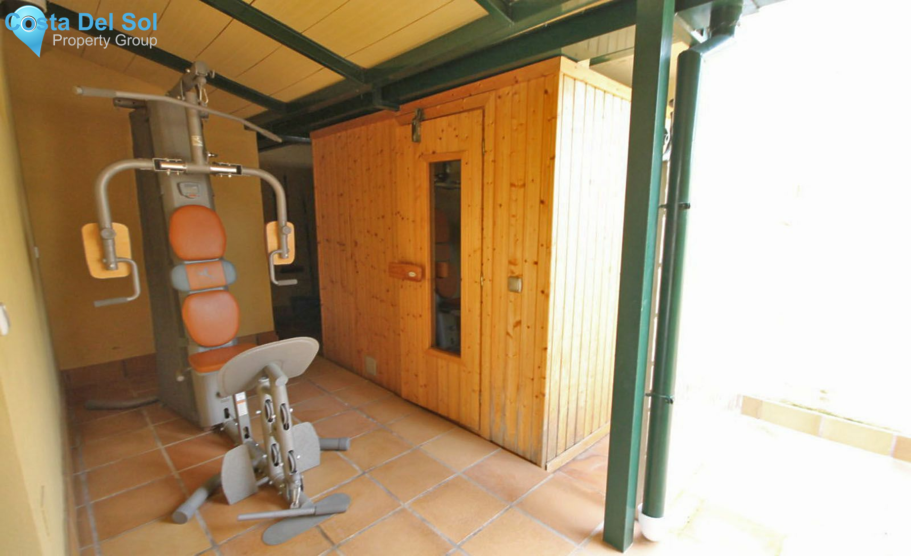 Detached Villa in Alhaurín de la Torre-1429530