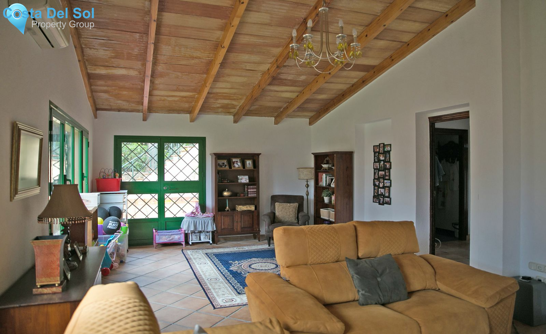 Detached Villa in Alhaurín de la Torre-1429525