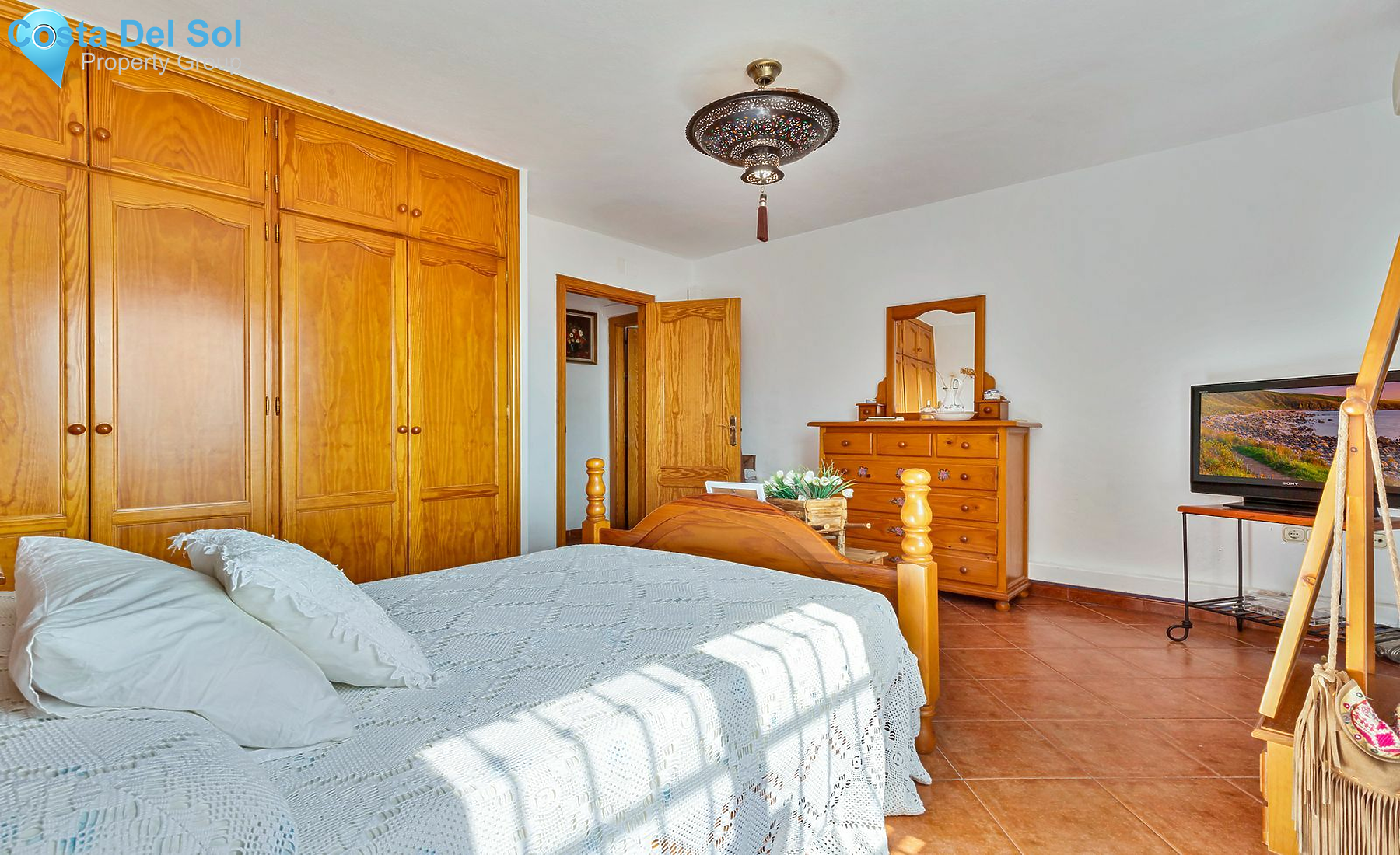 Detached Villa in Alhaurín de la Torre-1517939