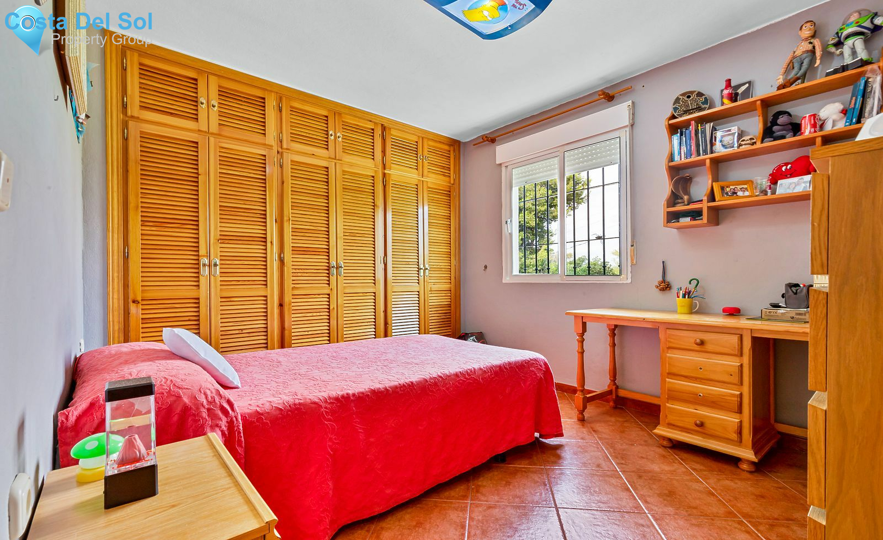 Detached Villa in Alhaurín de la Torre-1517940