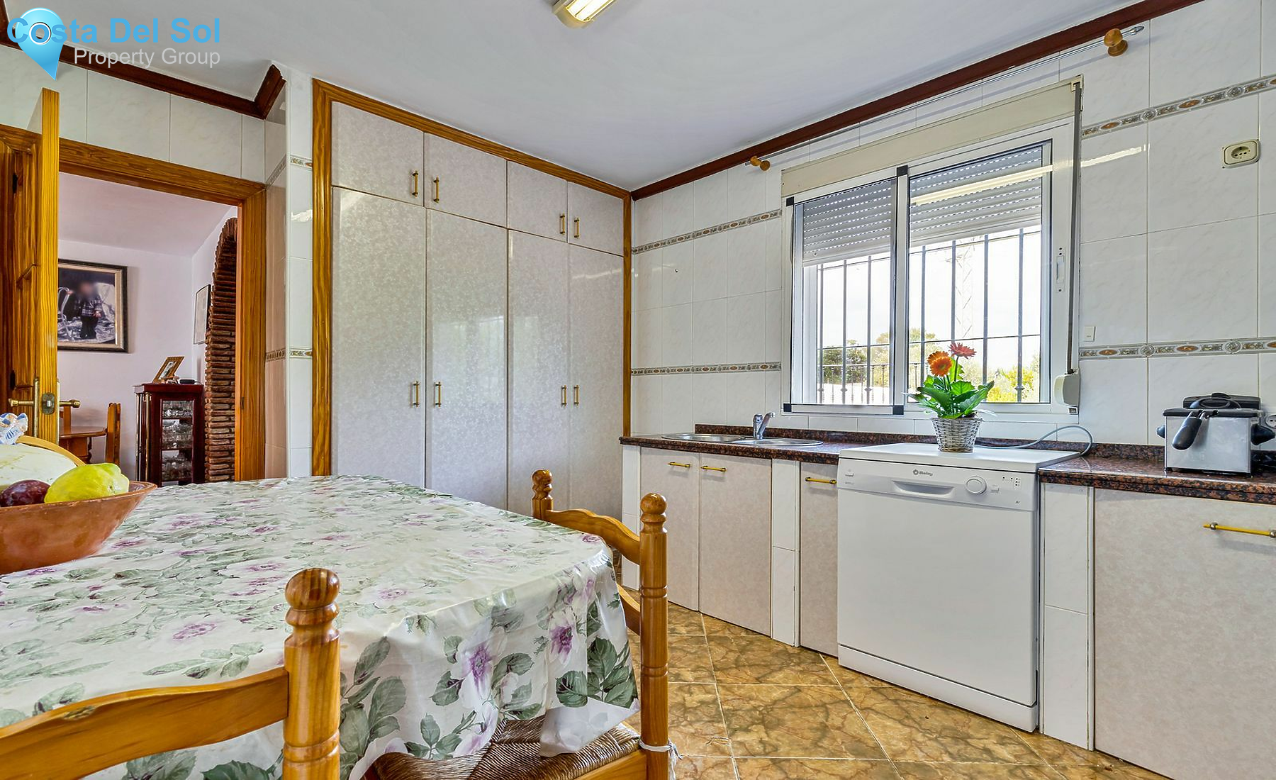 Detached Villa in Alhaurín de la Torre-1517944