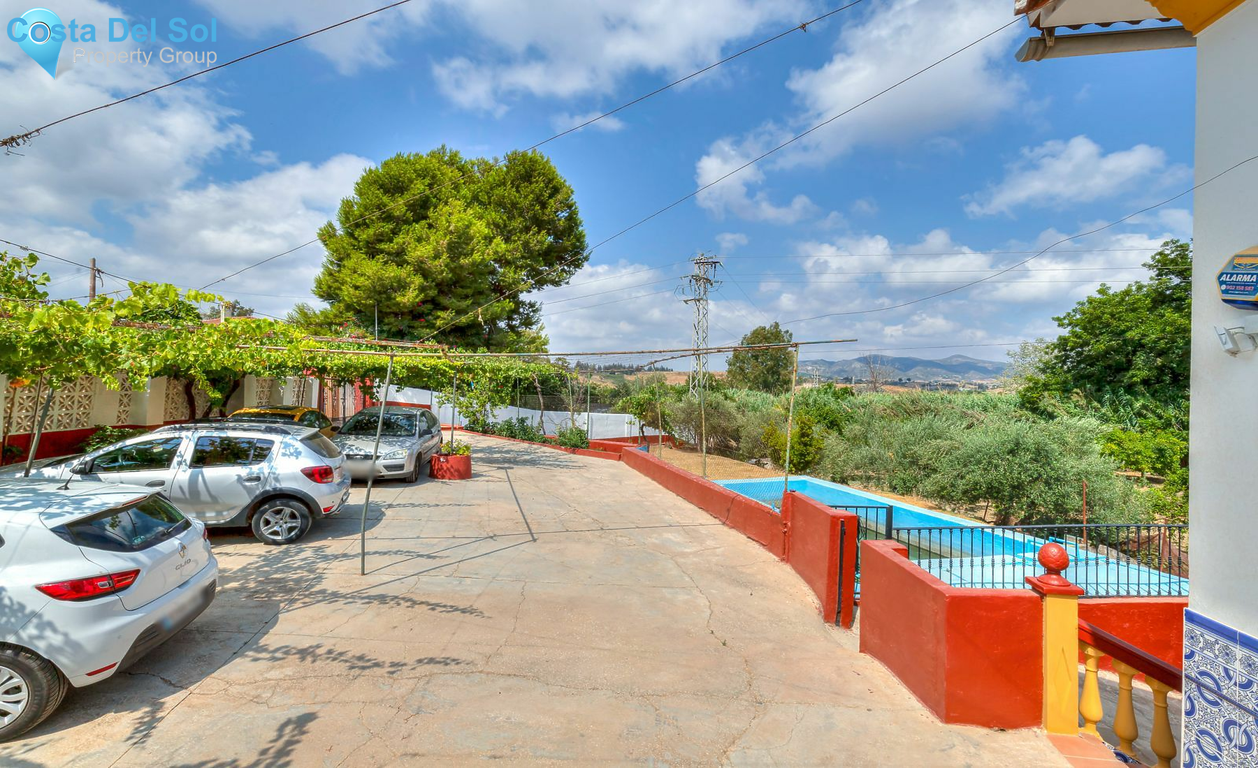 Detached Villa in Alhaurín de la Torre-1517928