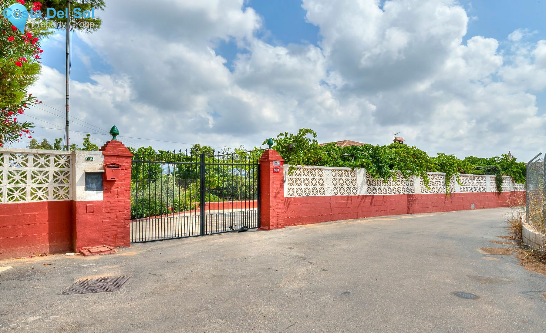 Detached Villa in Alhaurín de la Torre-1517930