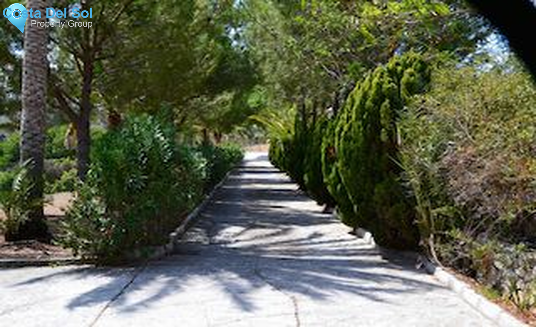 Detached Villa in Alhaurín el Grande-1516129