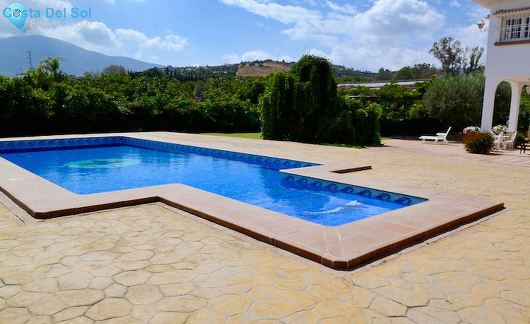 Detached Villa in Alhaurín el Grande-1516134