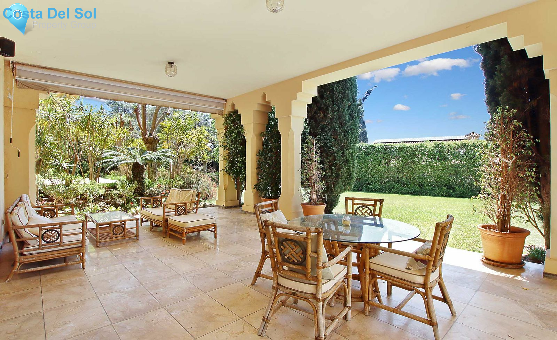 Detached Villa in Bahía de Marbella-1194074