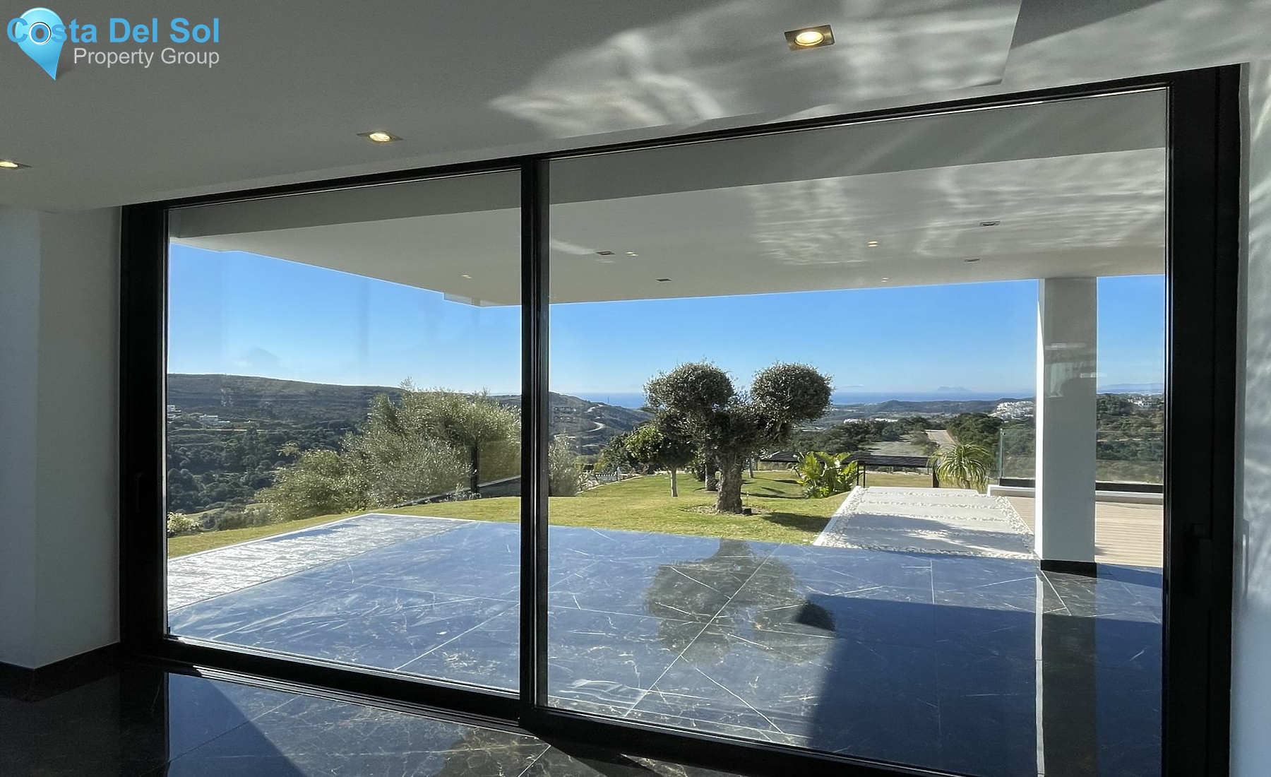 Detached Villa in Benahavís-1425707