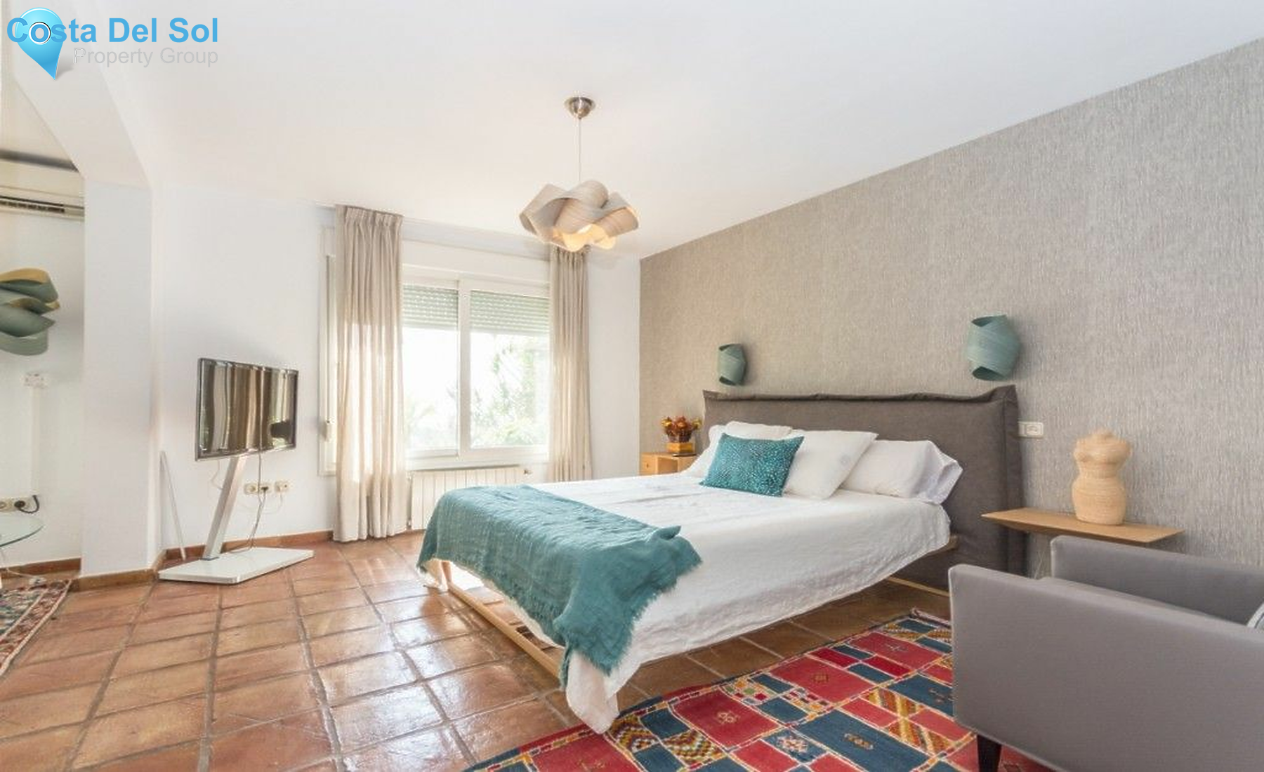 Detached Villa in Benalmadena Pueblo-1201619