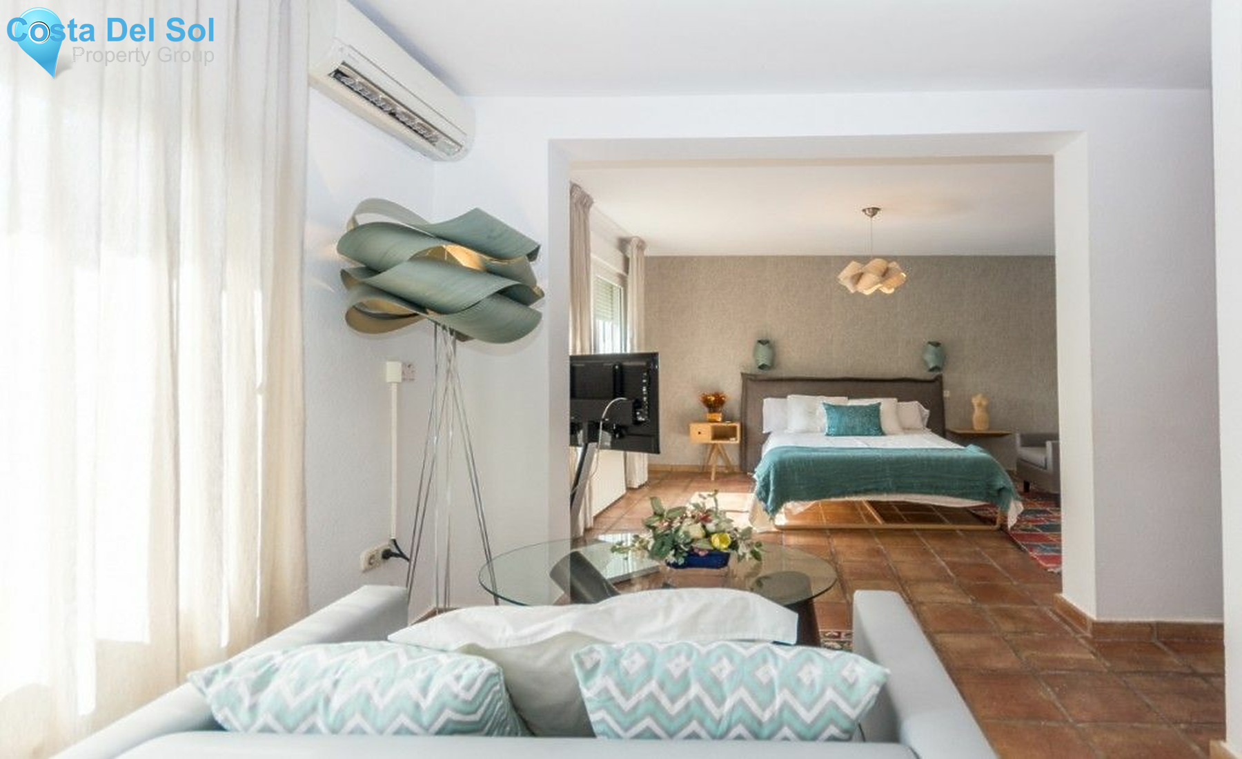 Detached Villa in Benalmadena Pueblo-1201620