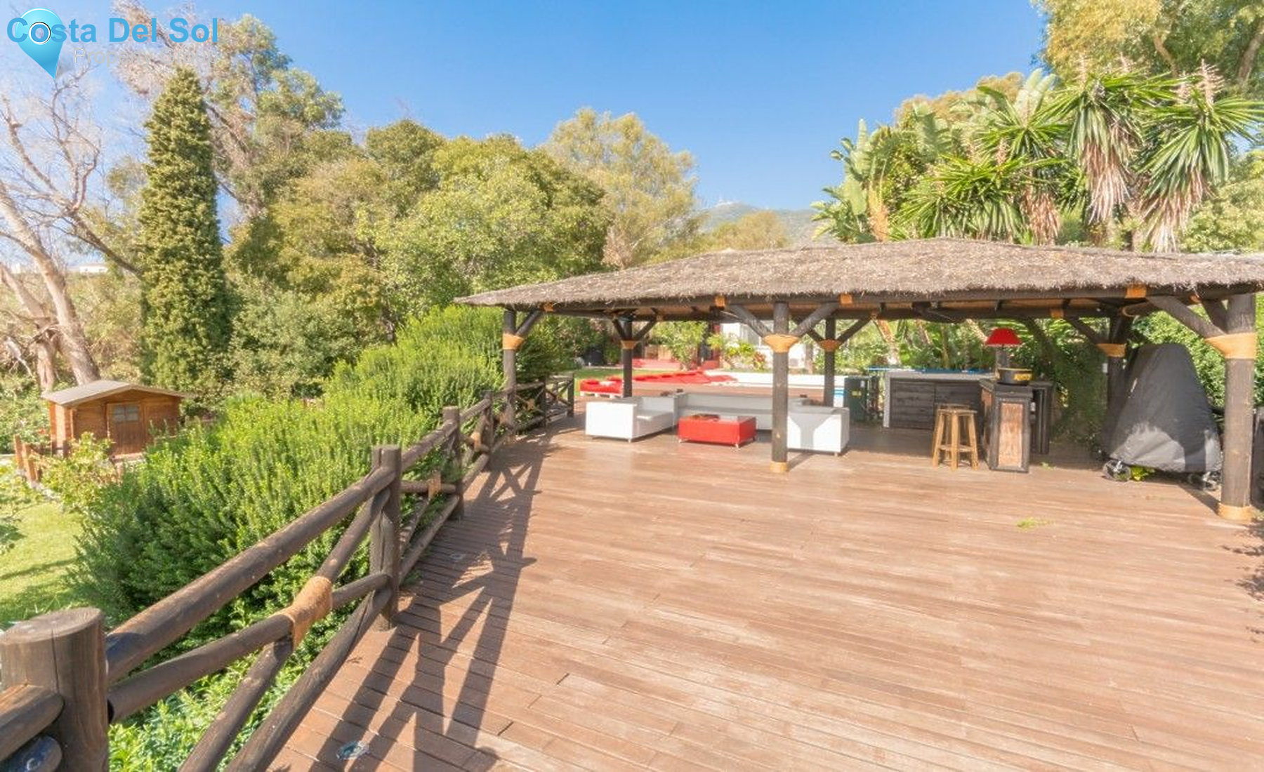 Detached Villa in Benalmadena Pueblo-1201609