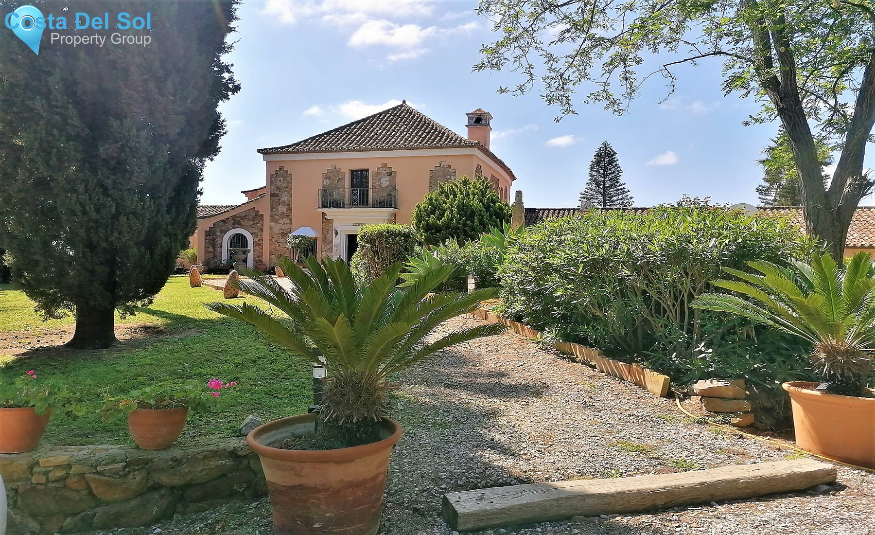 Detached Villa in Casares