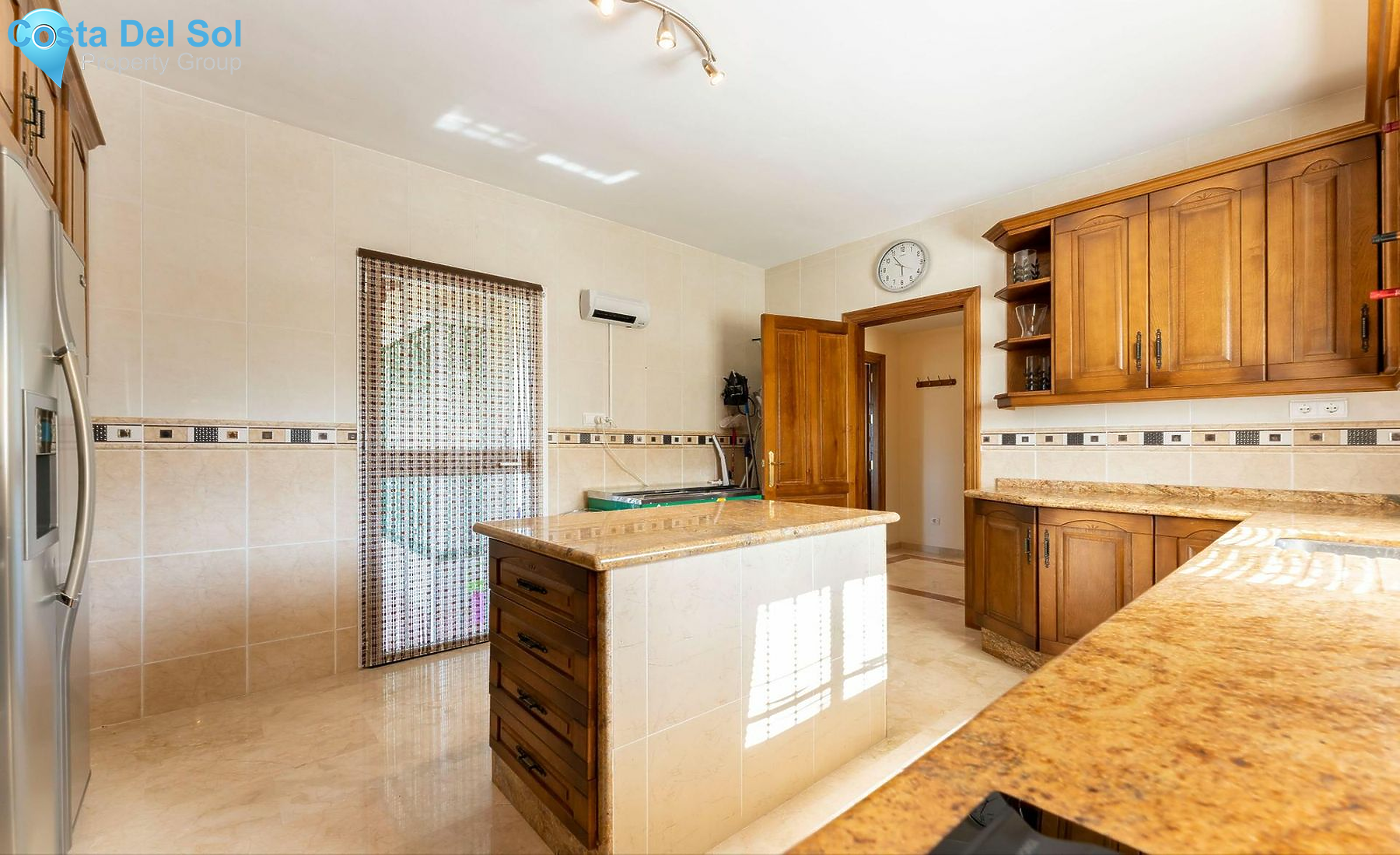 Detached Villa in Coín-1197063