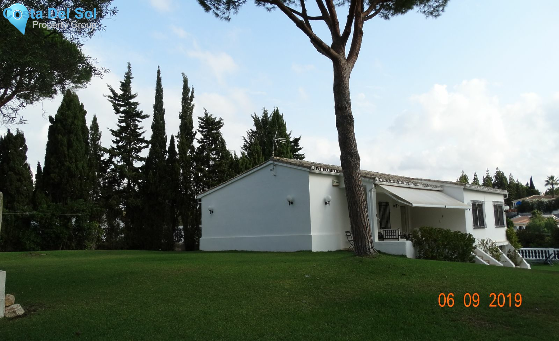 Detached Villa in El Chaparral-1400345