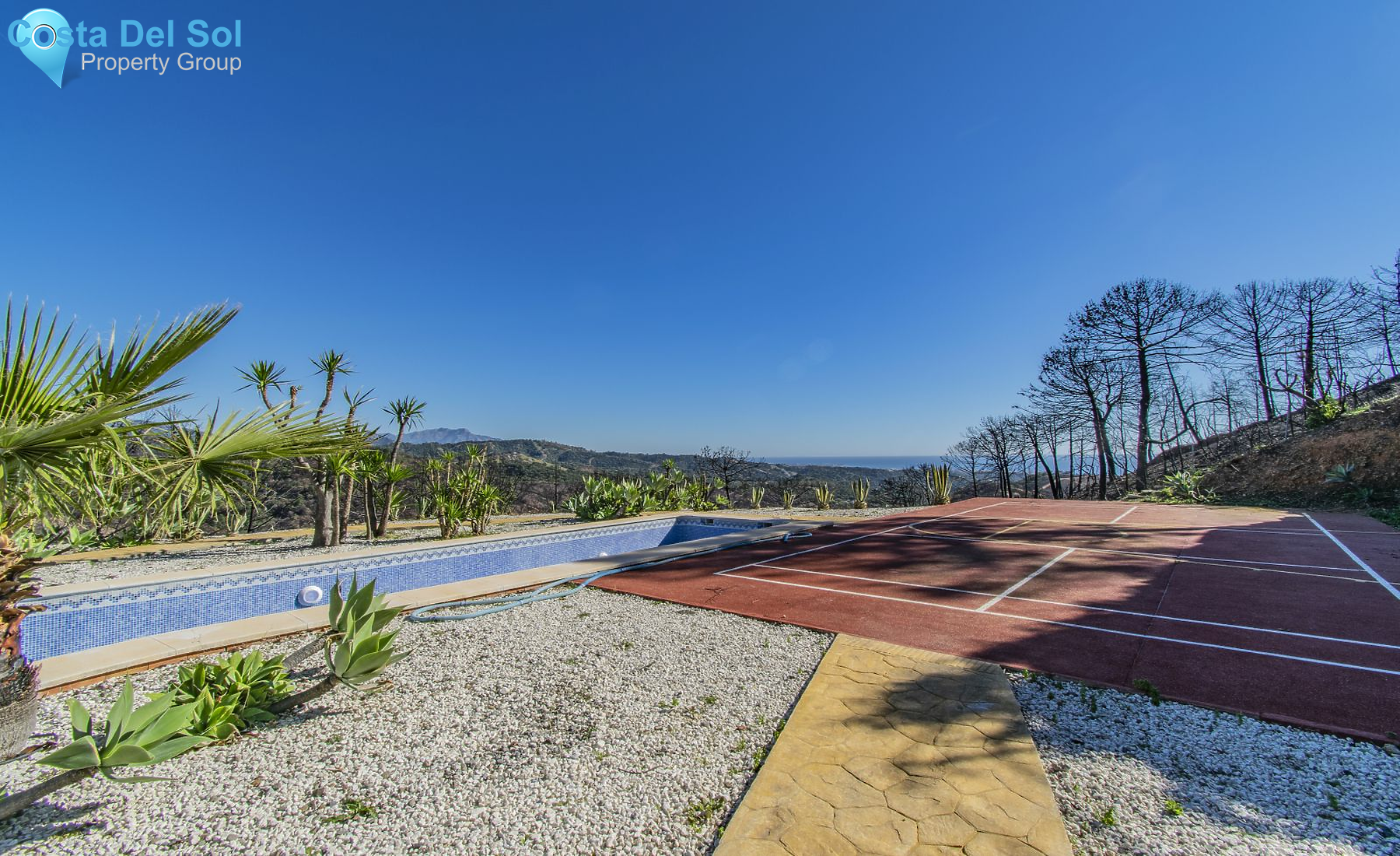 Detached Villa in Estepona-1221152