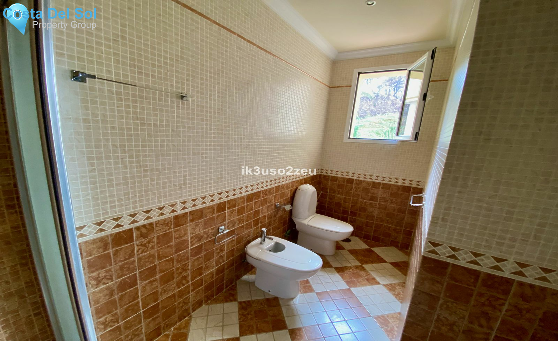 Detached Villa in Estepona-1390914