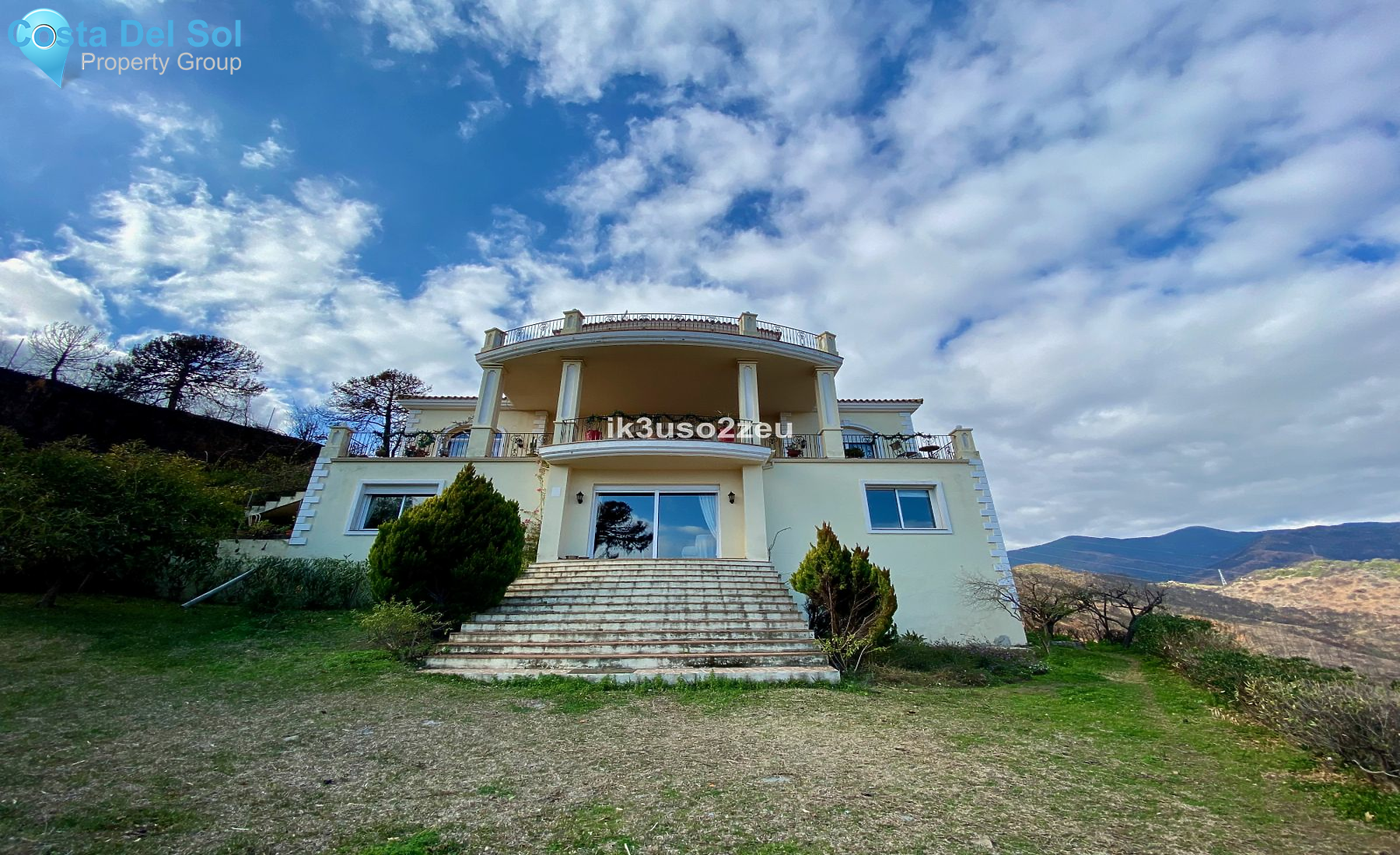 Detached Villa in Estepona-1390906