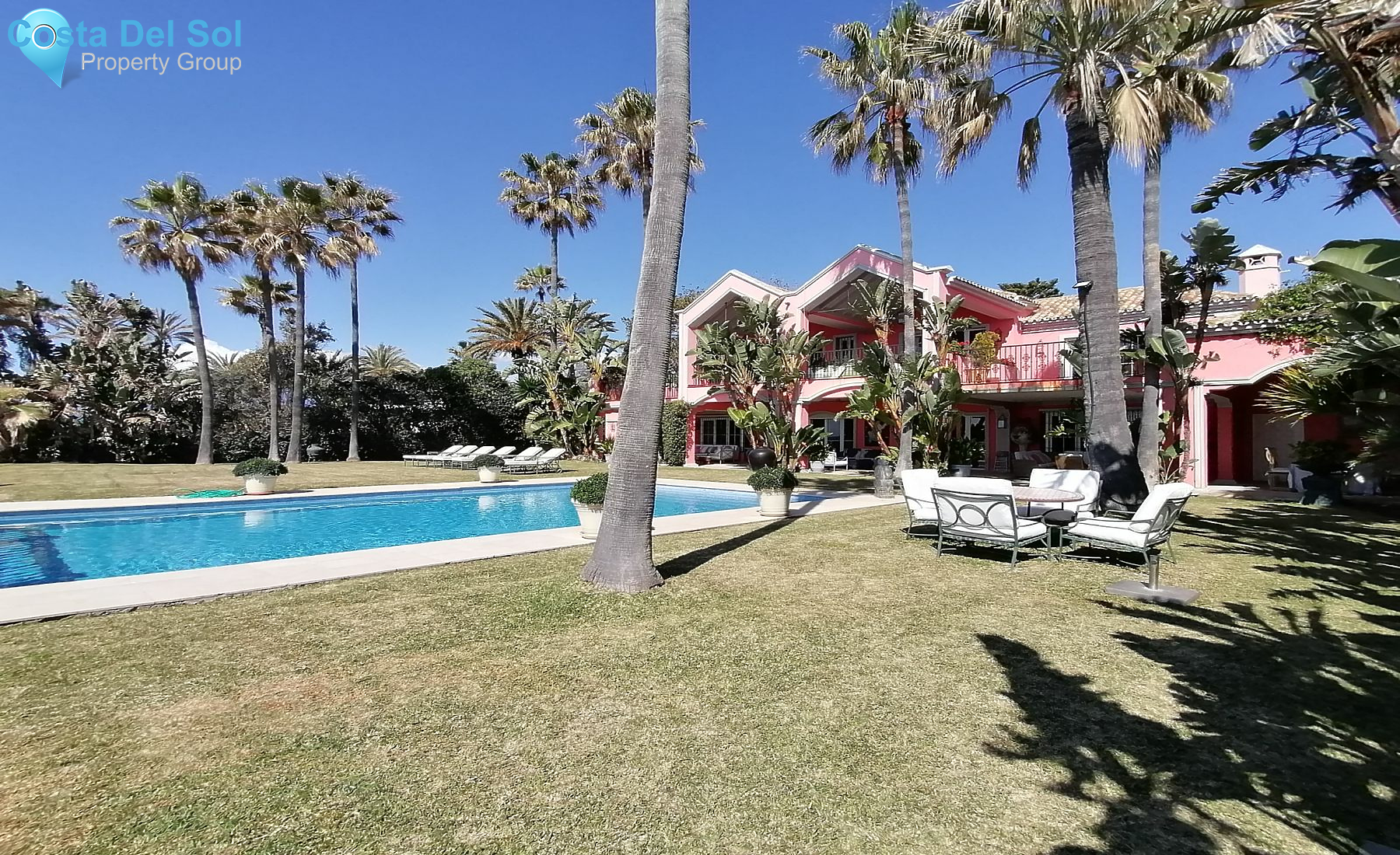 Detached Villa in Guadalmina Baja-1195184