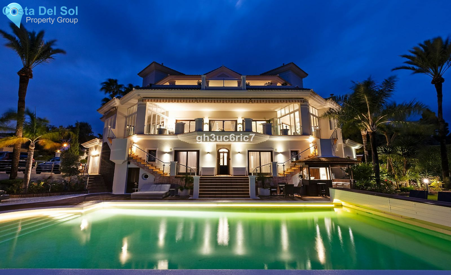 Detached Villa in Hacienda Las Chapas-1177370