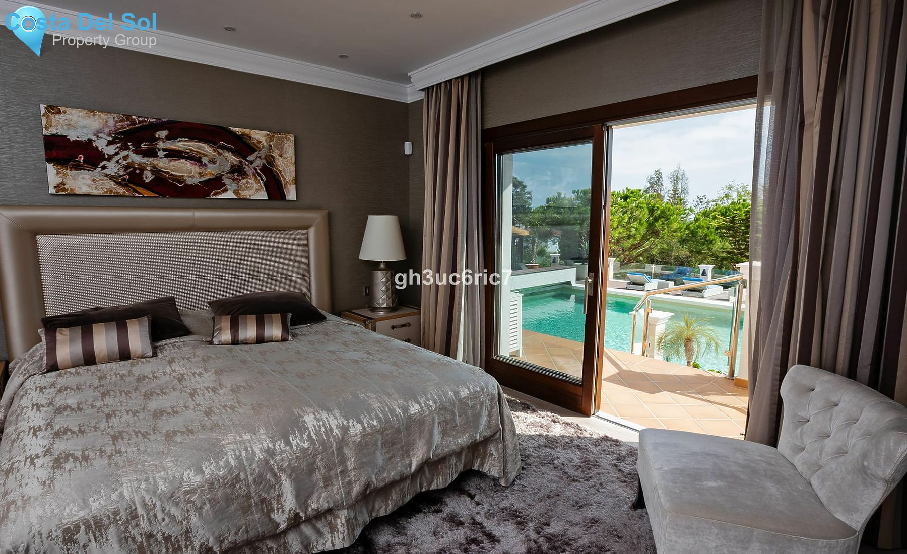 Detached Villa in Hacienda Las Chapas-1177373