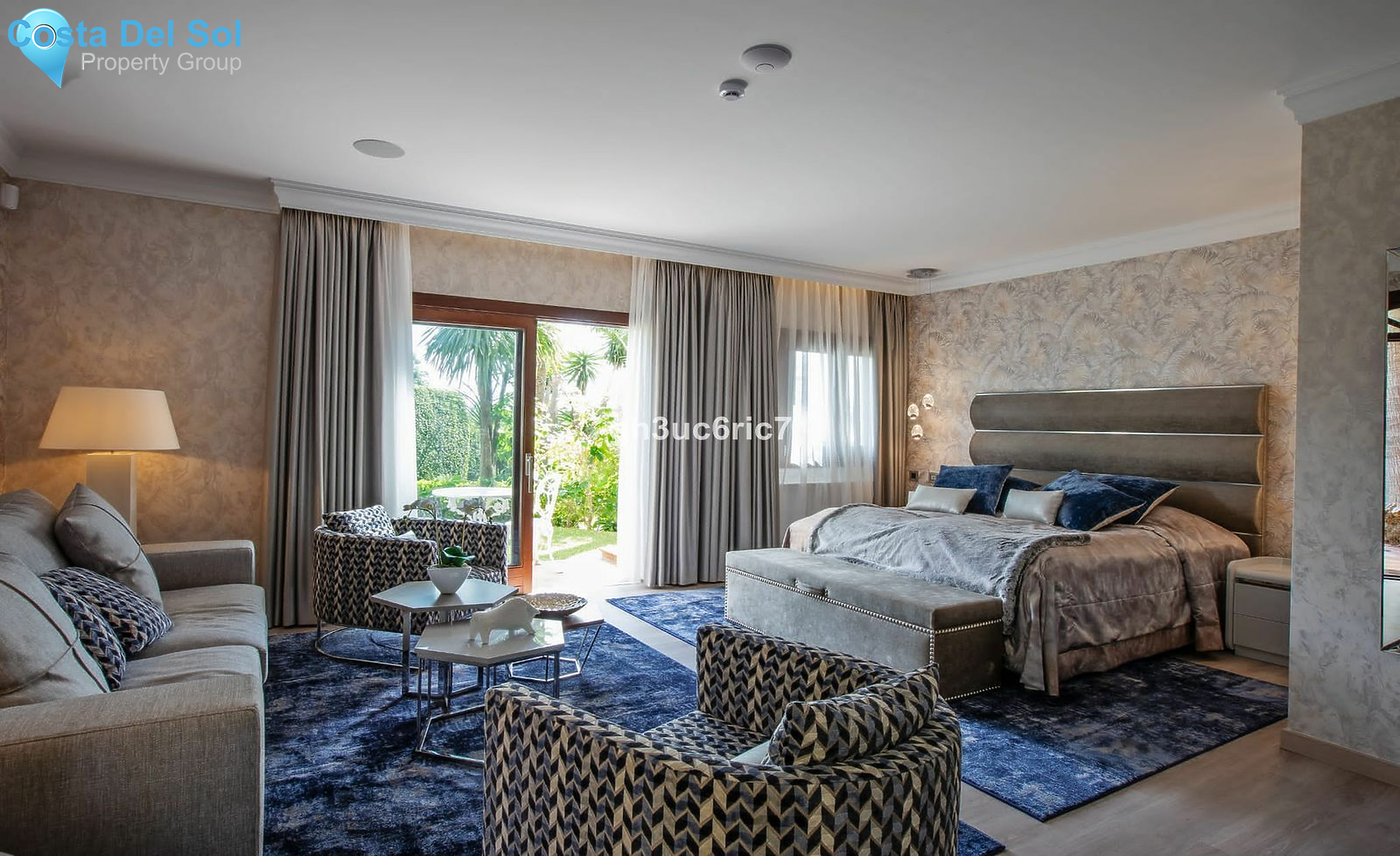 Detached Villa in Hacienda Las Chapas-1177379