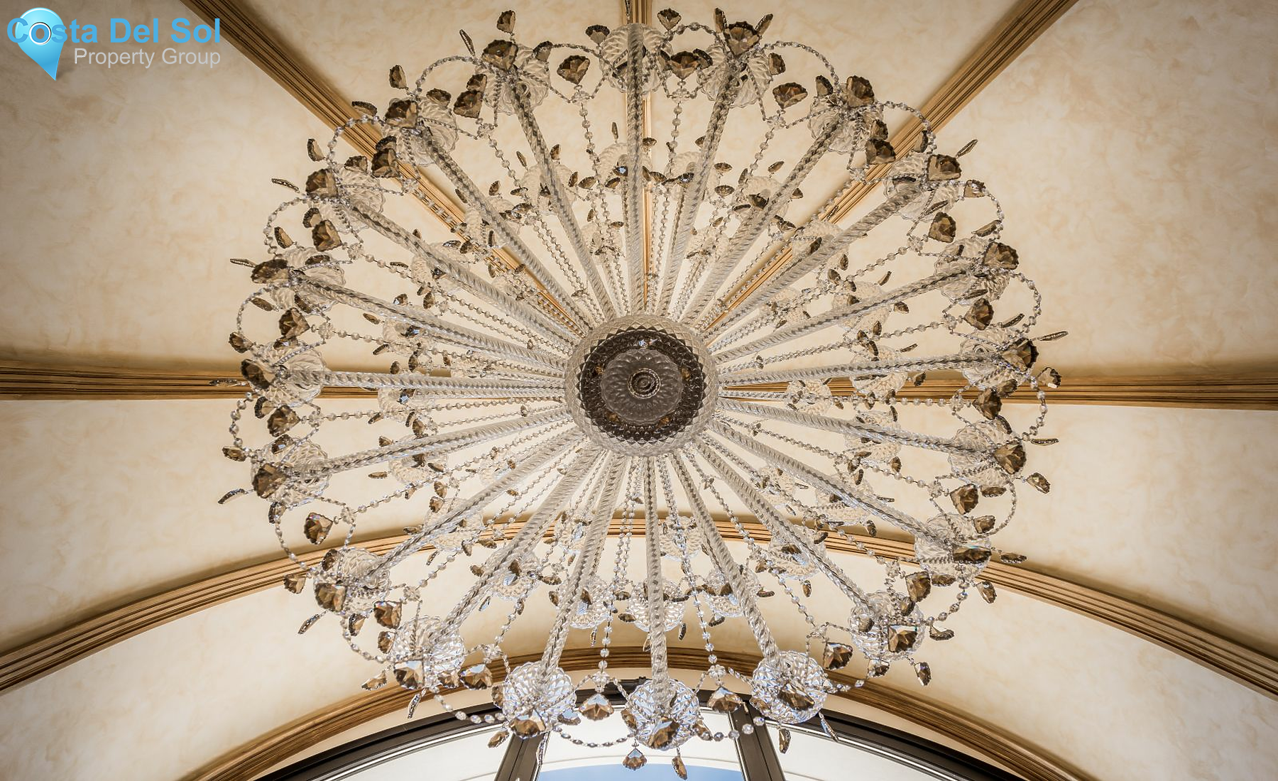 Detached Villa in Hacienda Las Chapas-1178729