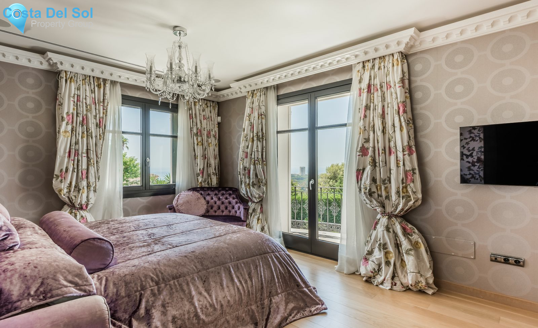 Detached Villa in Hacienda Las Chapas-1178730