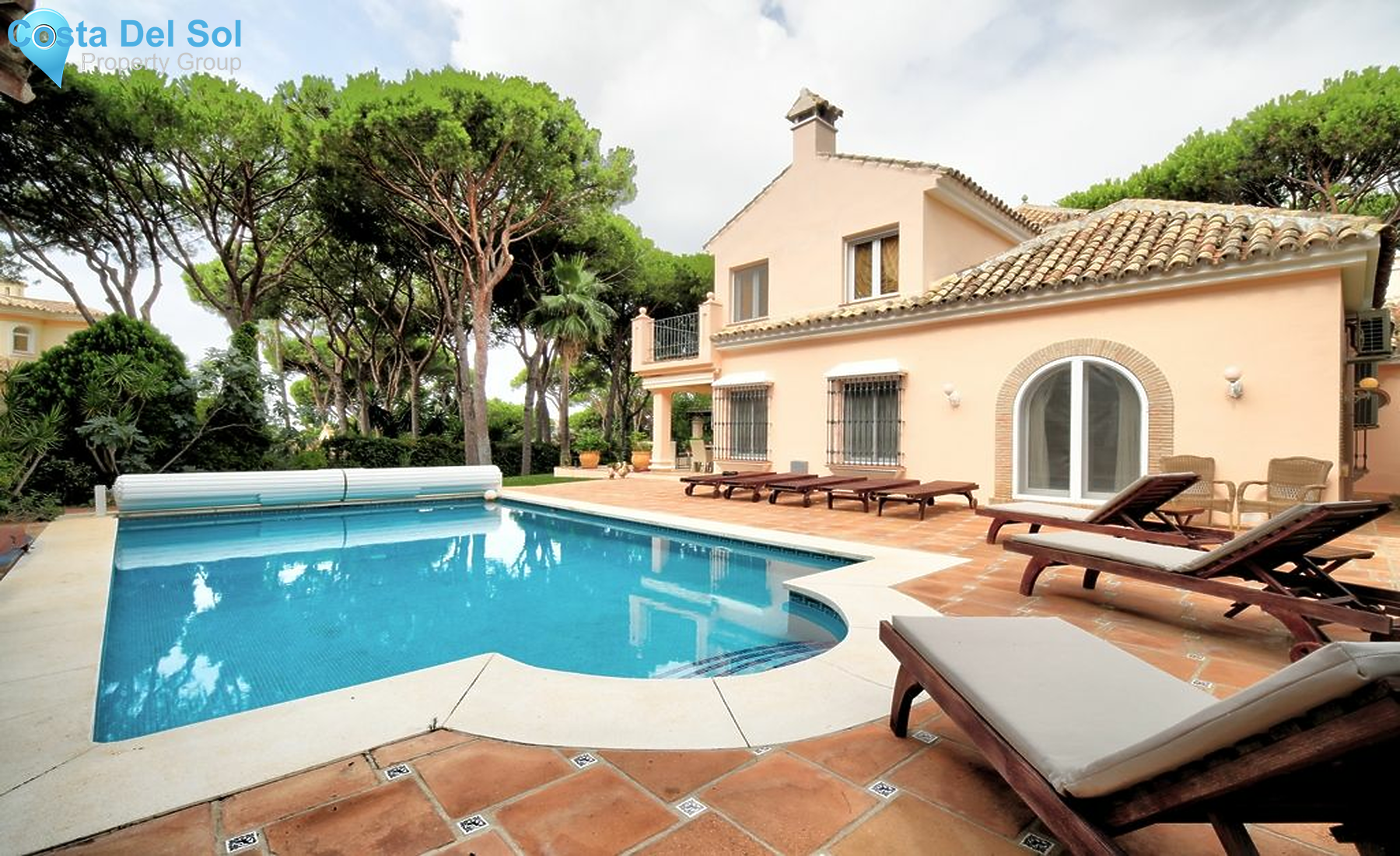 Detached Villa in Hacienda Las Chapas