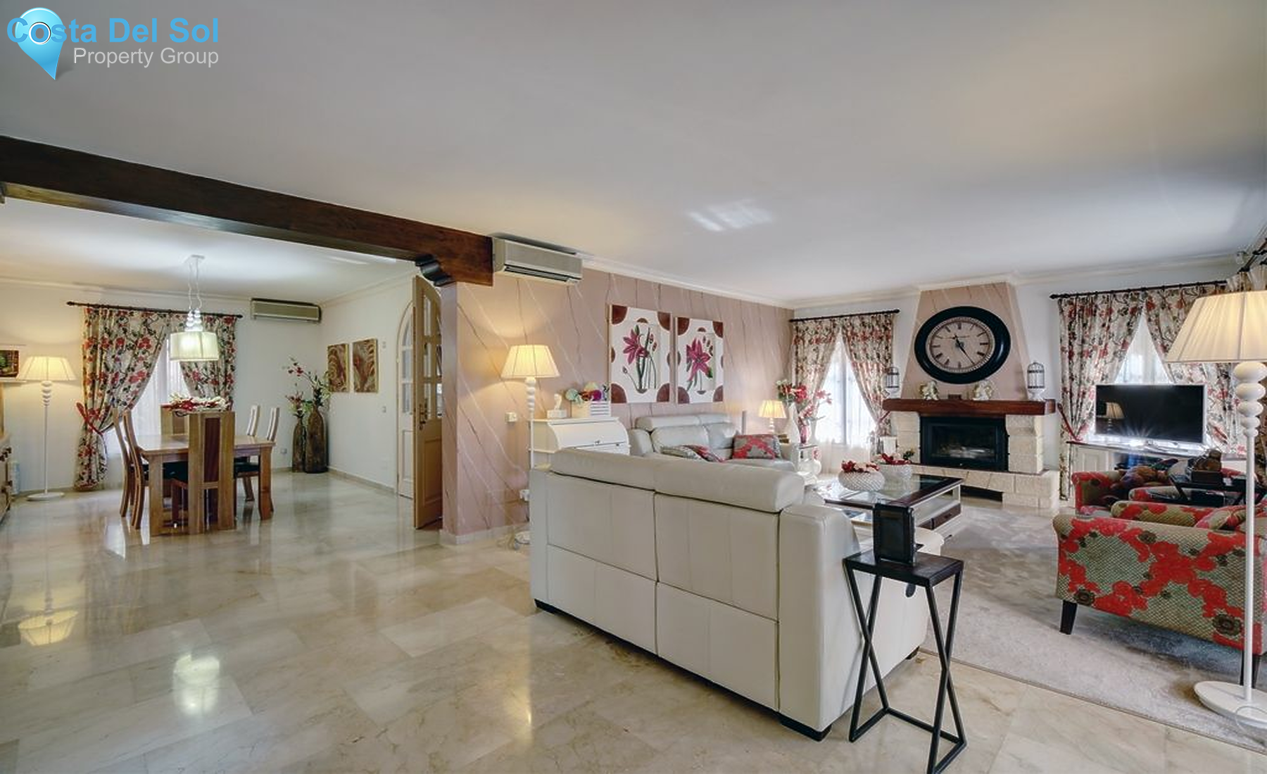 Detached Villa in Hacienda Las Chapas-1202304