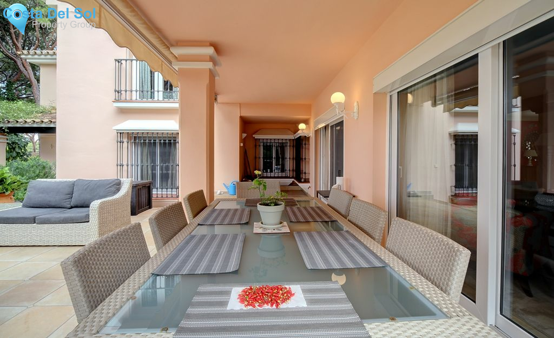 Detached Villa in Hacienda Las Chapas-1202318