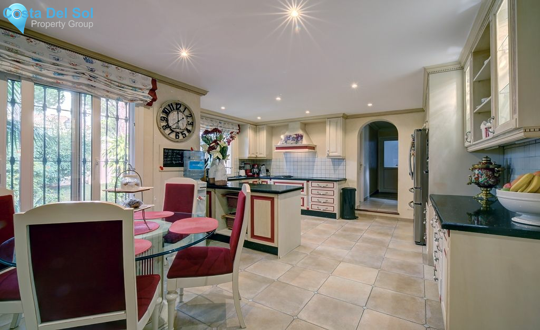 Detached Villa in Hacienda Las Chapas-1202319