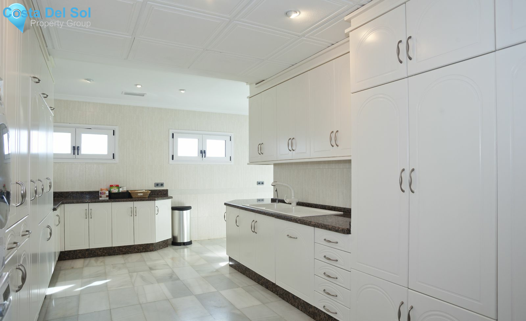 Detached Villa in Las Chapas-1173683