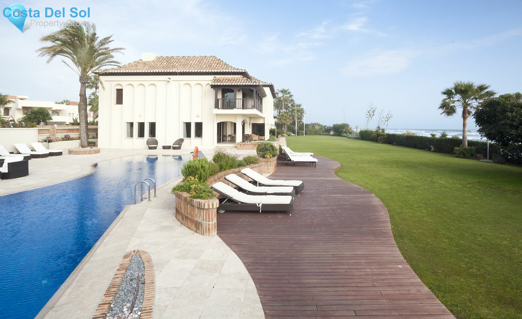 Detached Villa in Las Chapas-1173689