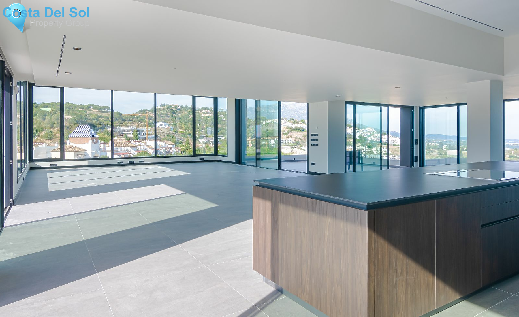 Detached Villa in Los Arqueros-1211915