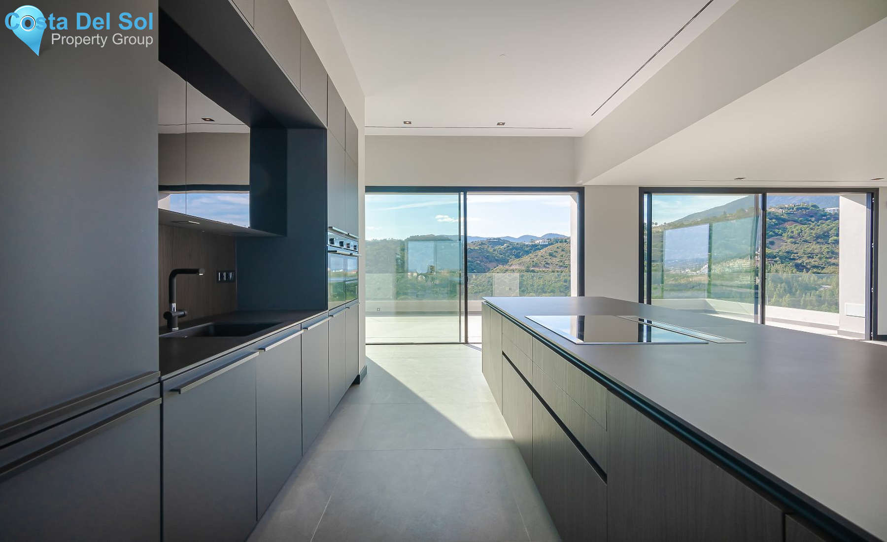 Detached Villa in Los Arqueros-1211916