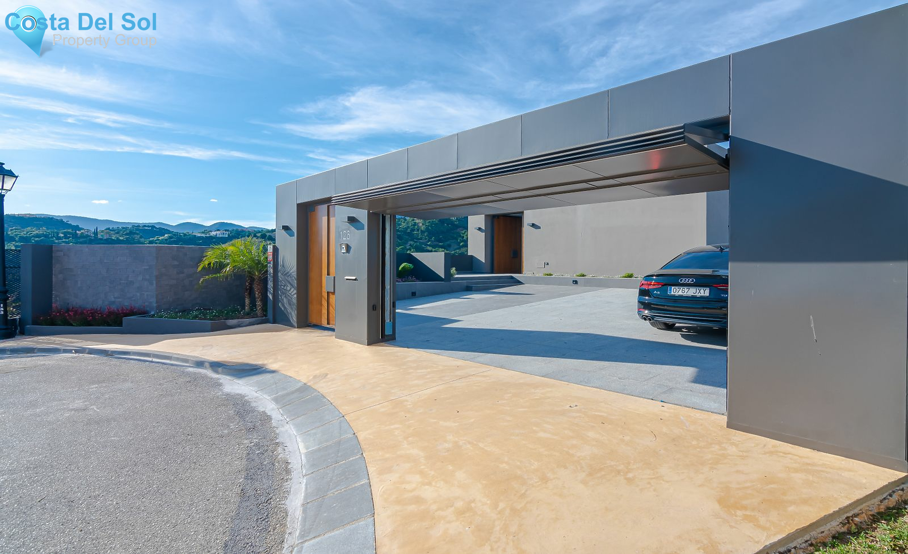 Detached Villa in Los Arqueros-1211909