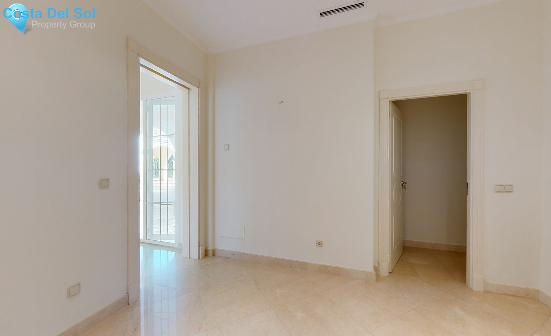 Detached Villa in Los Arqueros-1448597