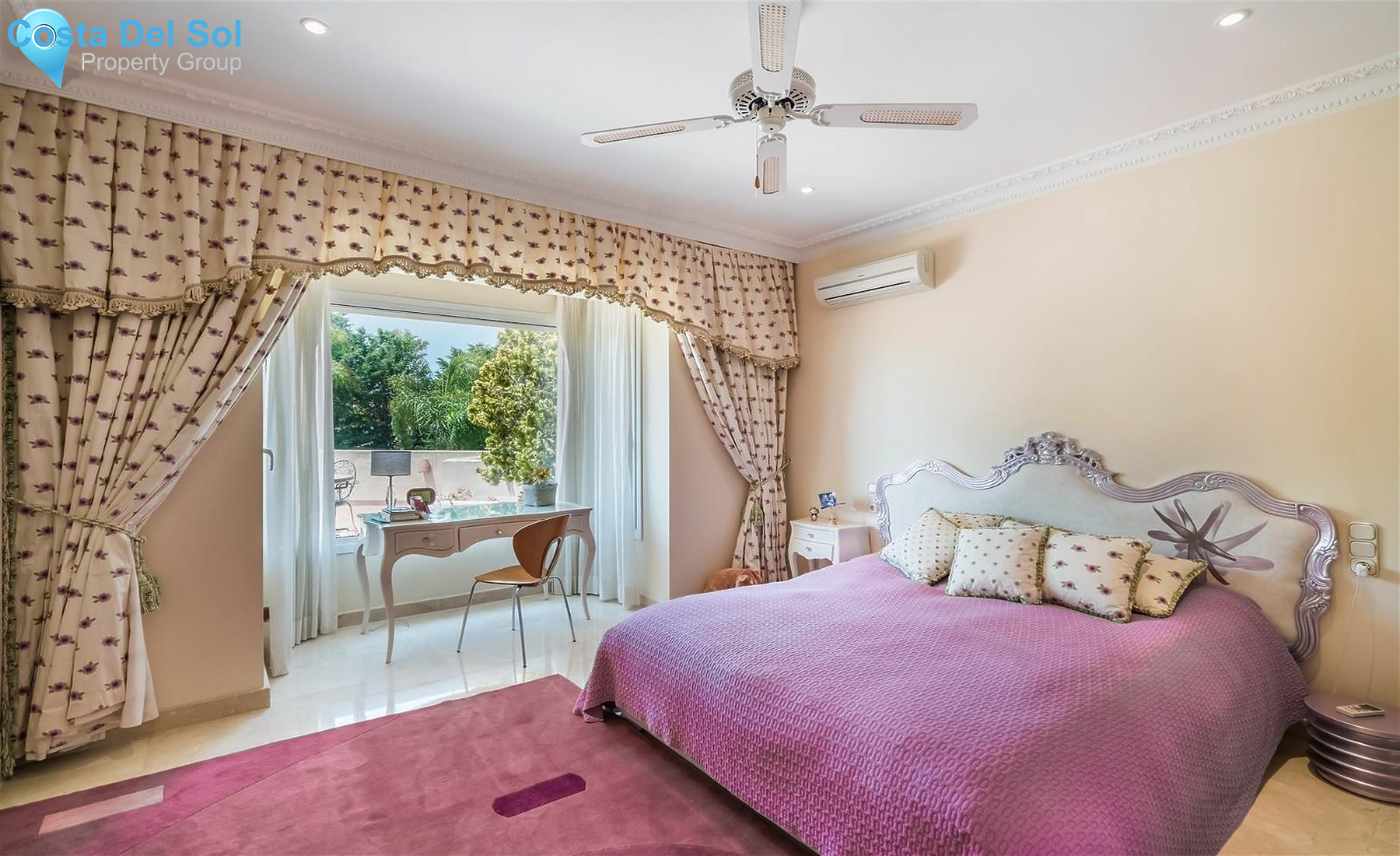 Detached Villa in Marbella-1138252