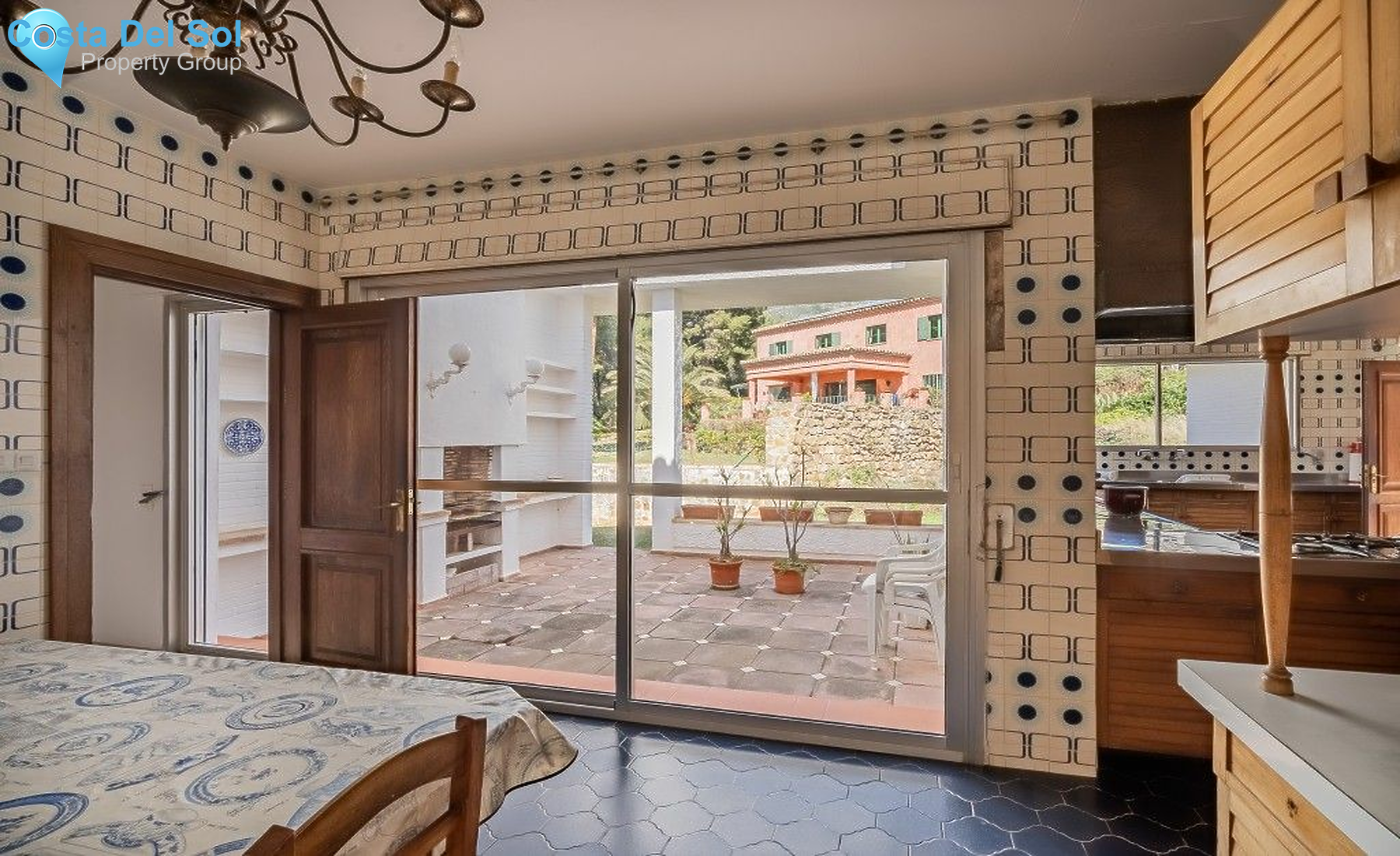 Detached Villa in Marbella-1166064