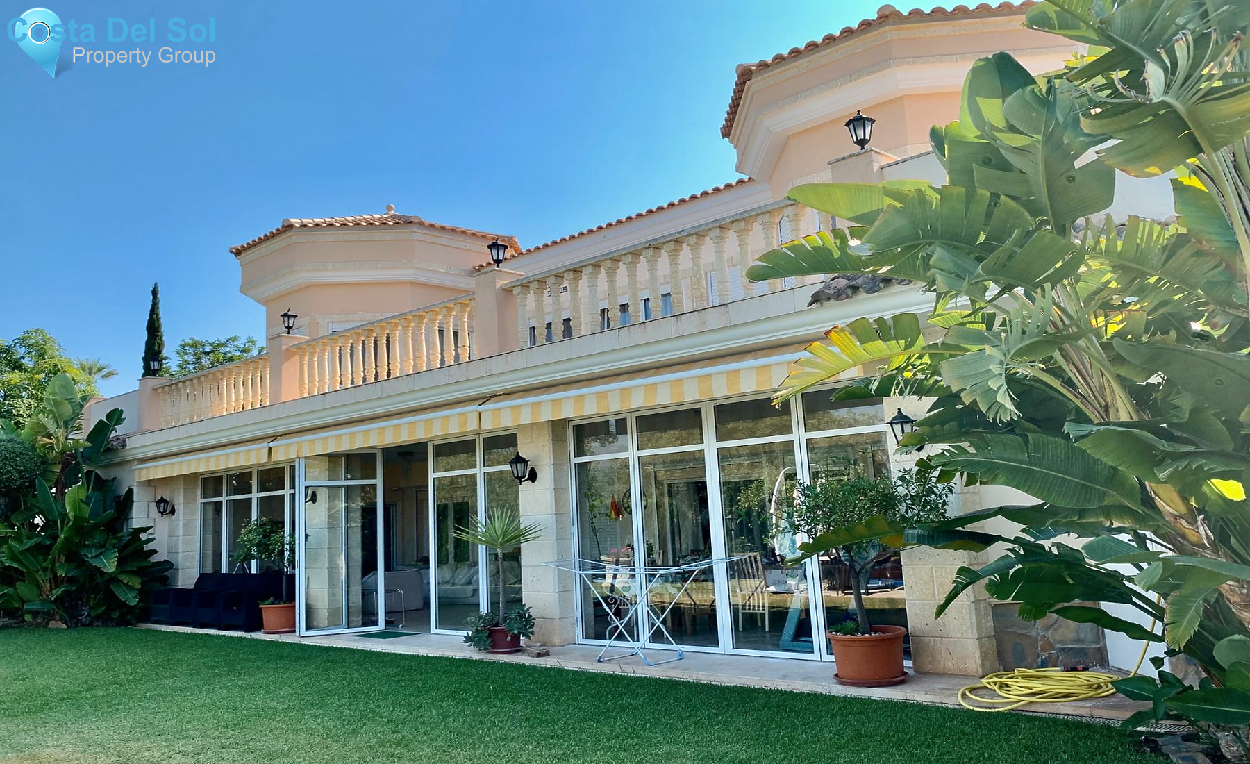 Detached Villa in Marbella-1205698