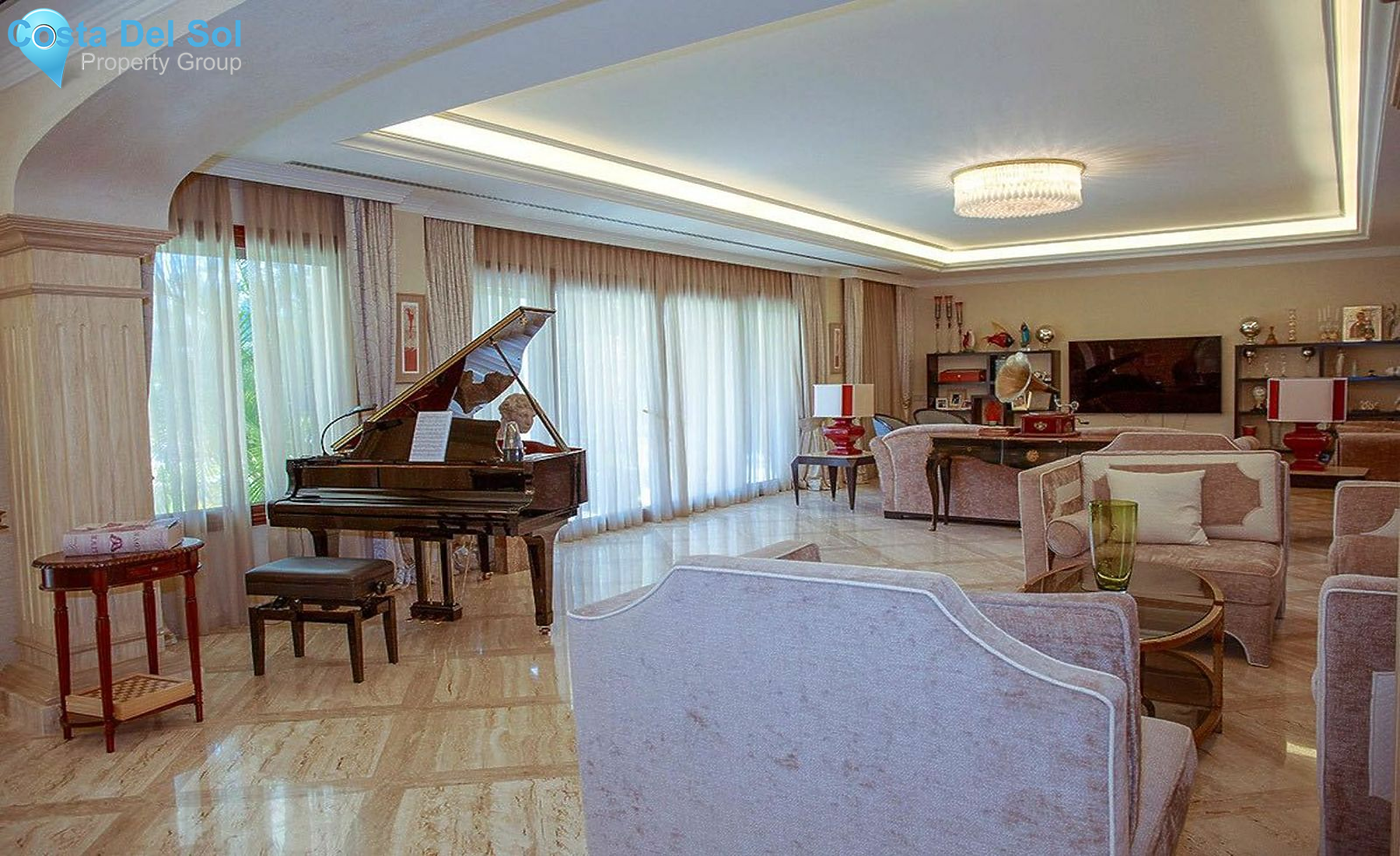 Detached Villa in Marbella-1420877