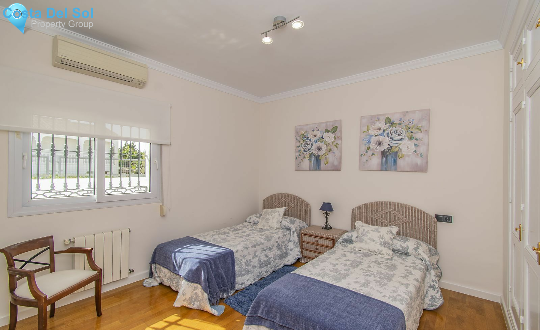 Detached Villa in Marbella-1445226