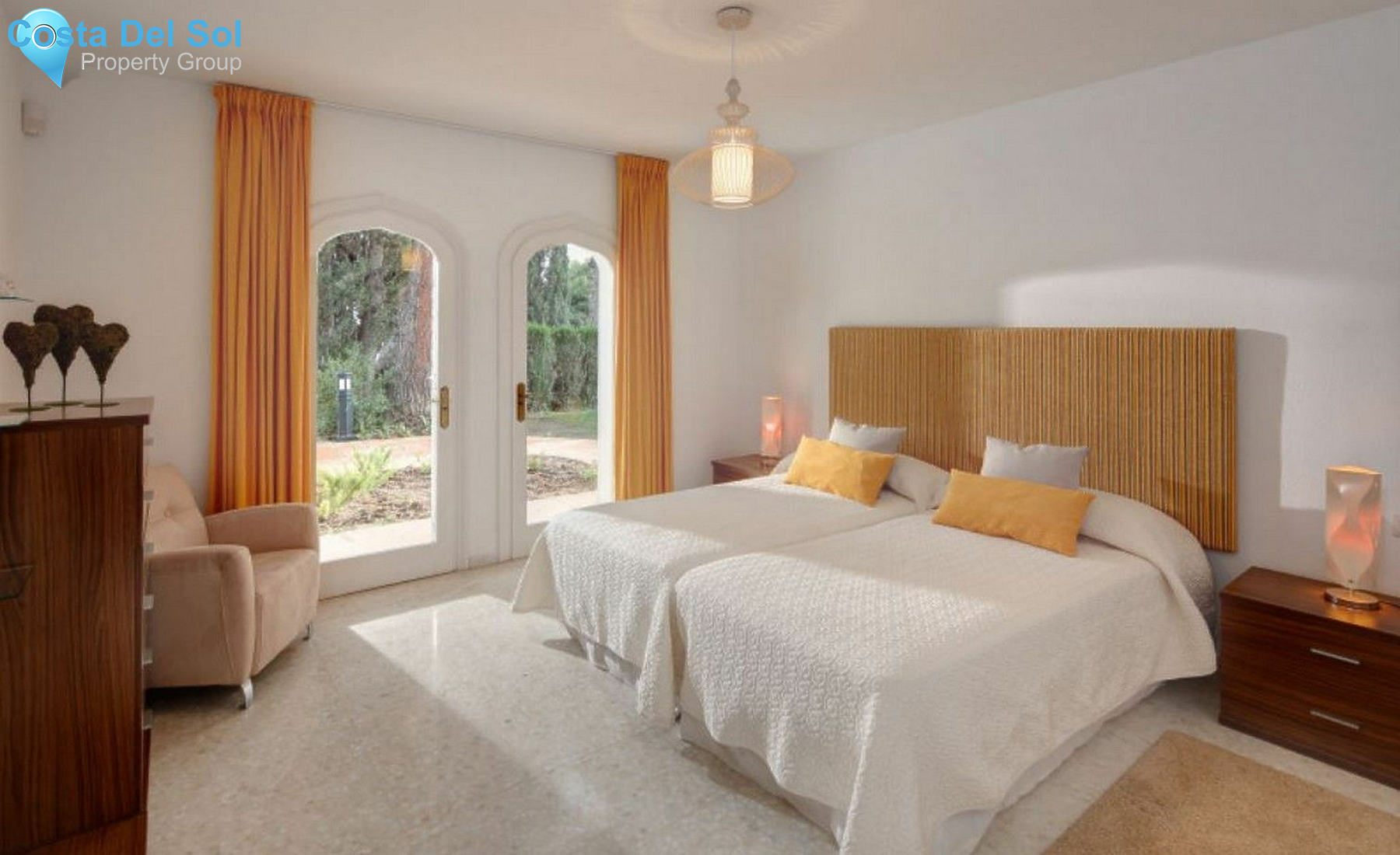 Detached Villa in Marbella-1447342