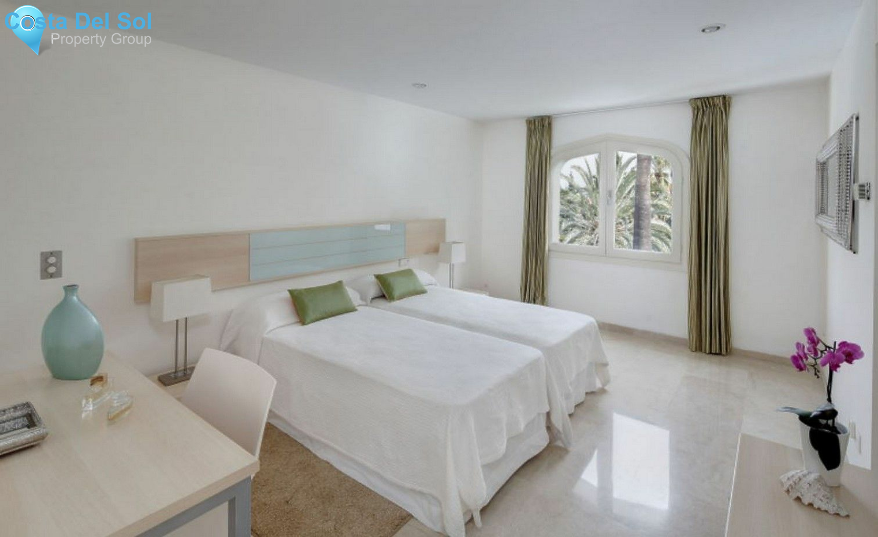 Detached Villa in Marbella-1447339