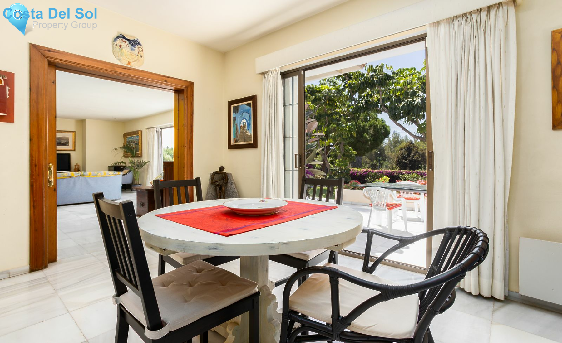 Detached Villa in Marbella-1473113