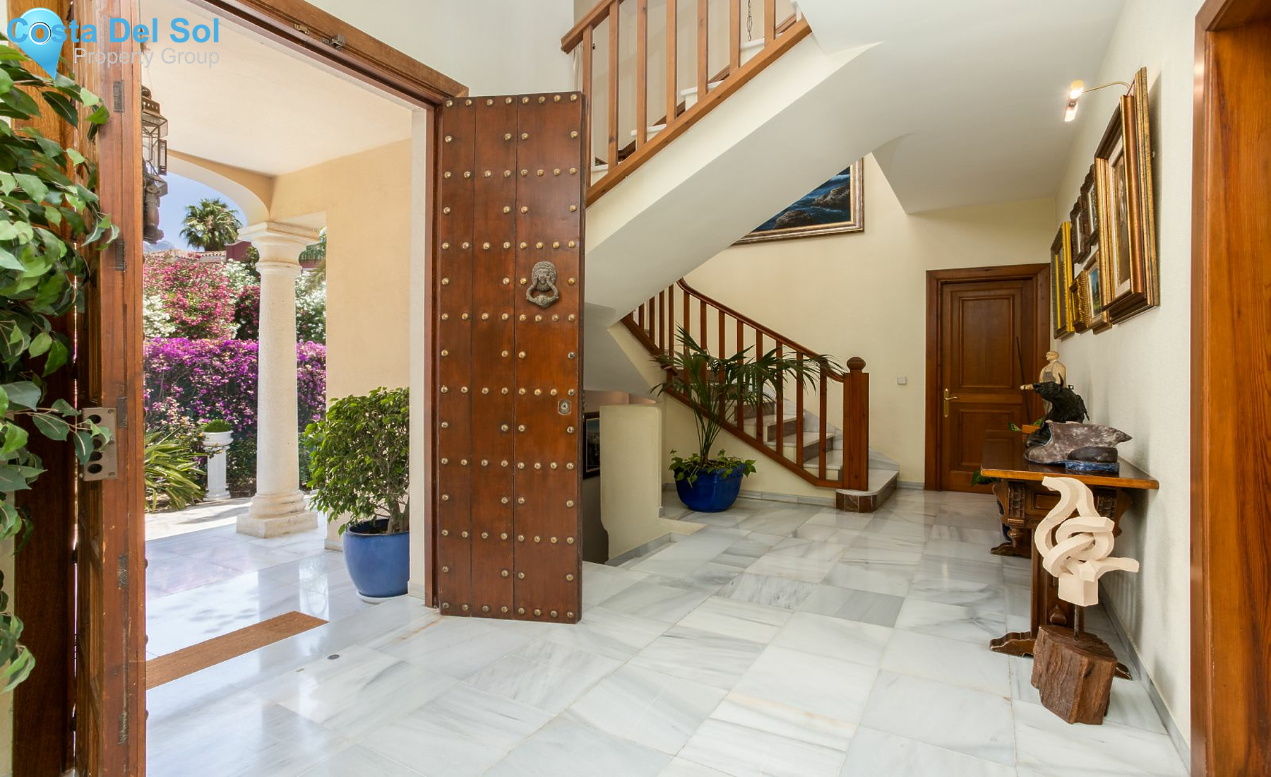 Detached Villa in Marbella-1473108
