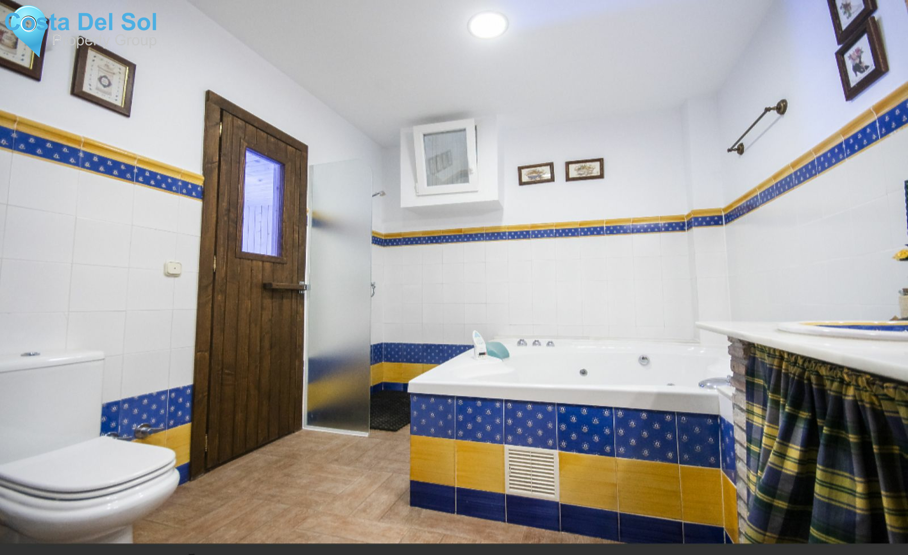 Detached Villa in Mijas Costa-1145870