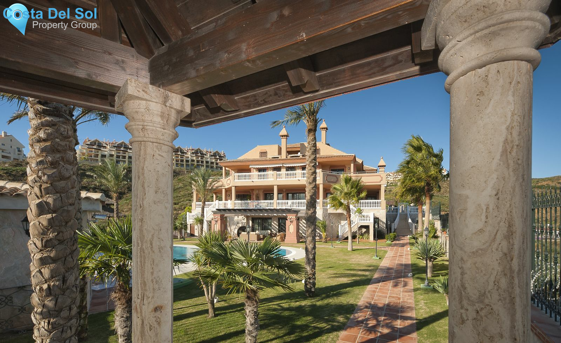 Detached Villa in Mijas-1475007