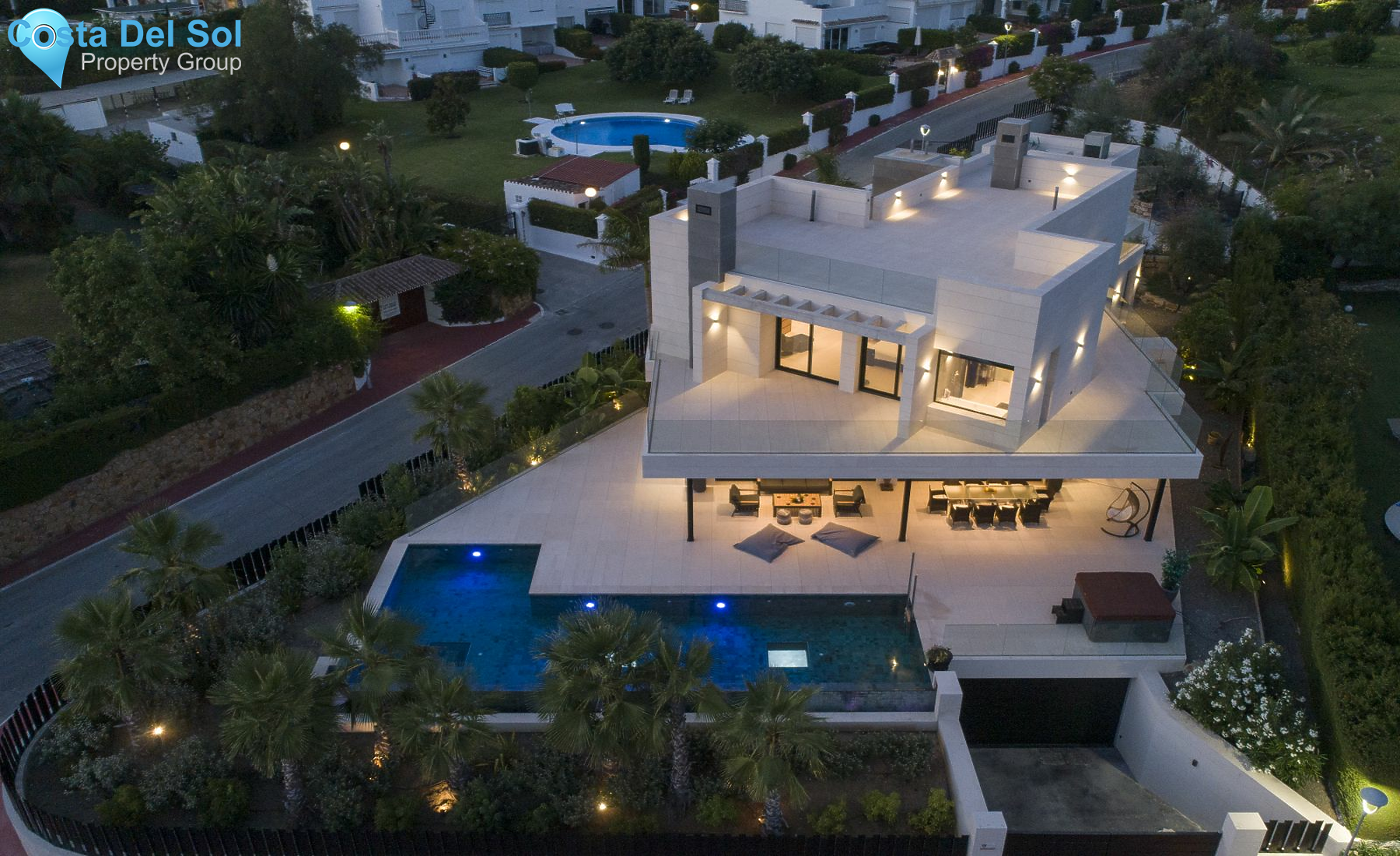 Detached Villa in Nueva Andalucía-1182888