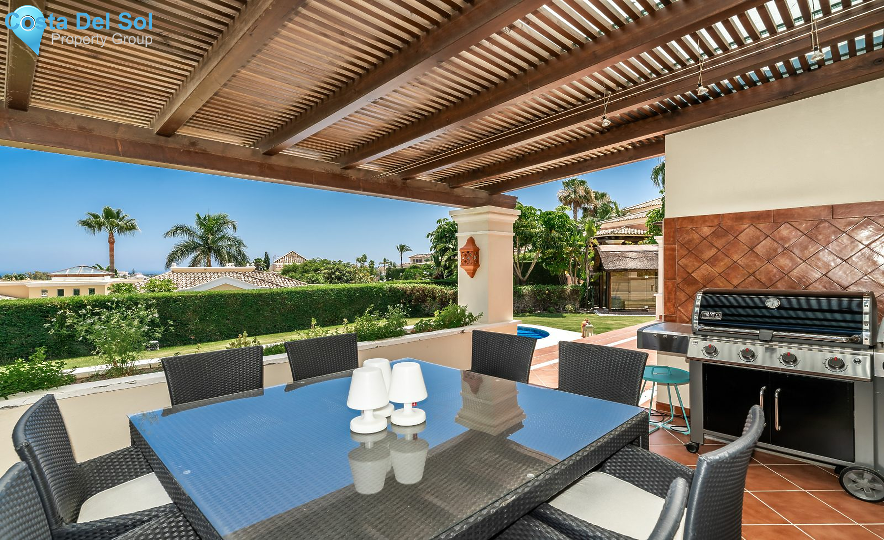 Detached Villa in Nueva Andalucía-1208250