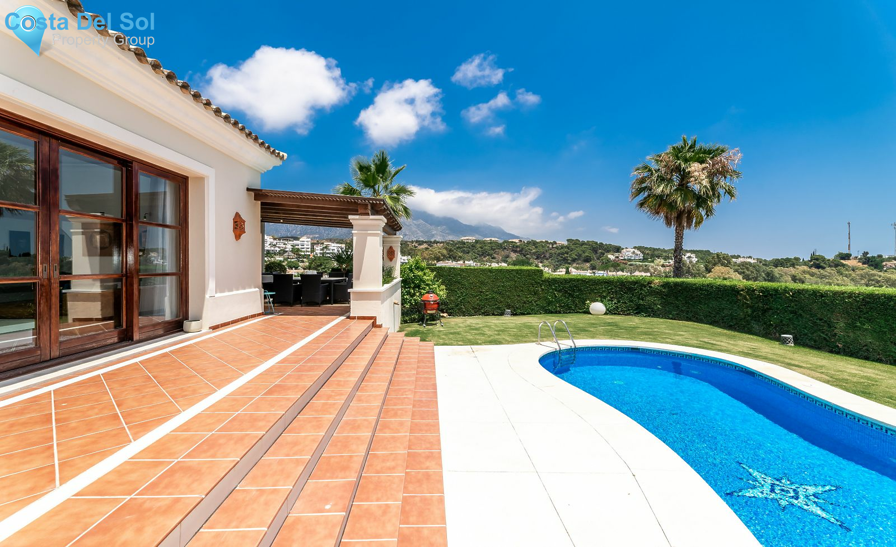 Detached Villa in Nueva Andalucía-1208254